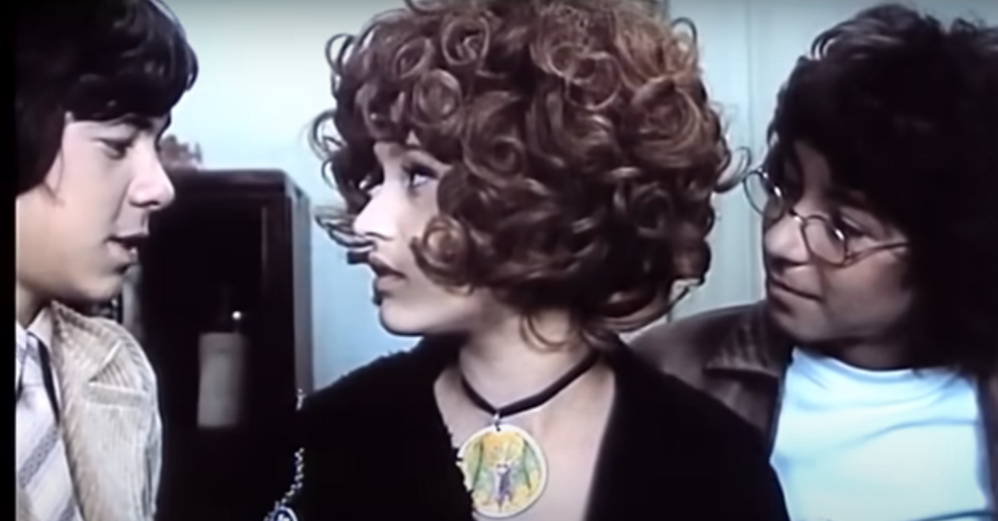 Michal Hejný (vpravo) si zahral vo filme Dívka na koštěti.