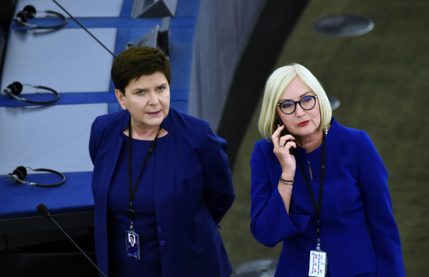 Beata Szydło i Joanna Kopcińska