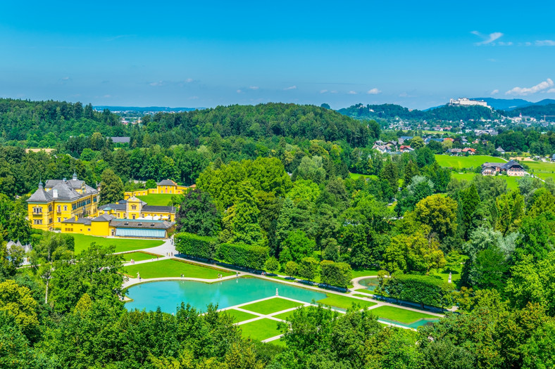 Kompleks pałacowo-ogrodowy Hellbrunn w Salzburgu