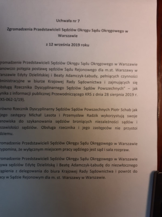 Uchwała sędziów ze Zgromadzenia warszawskiego Sądu Okręgowego 