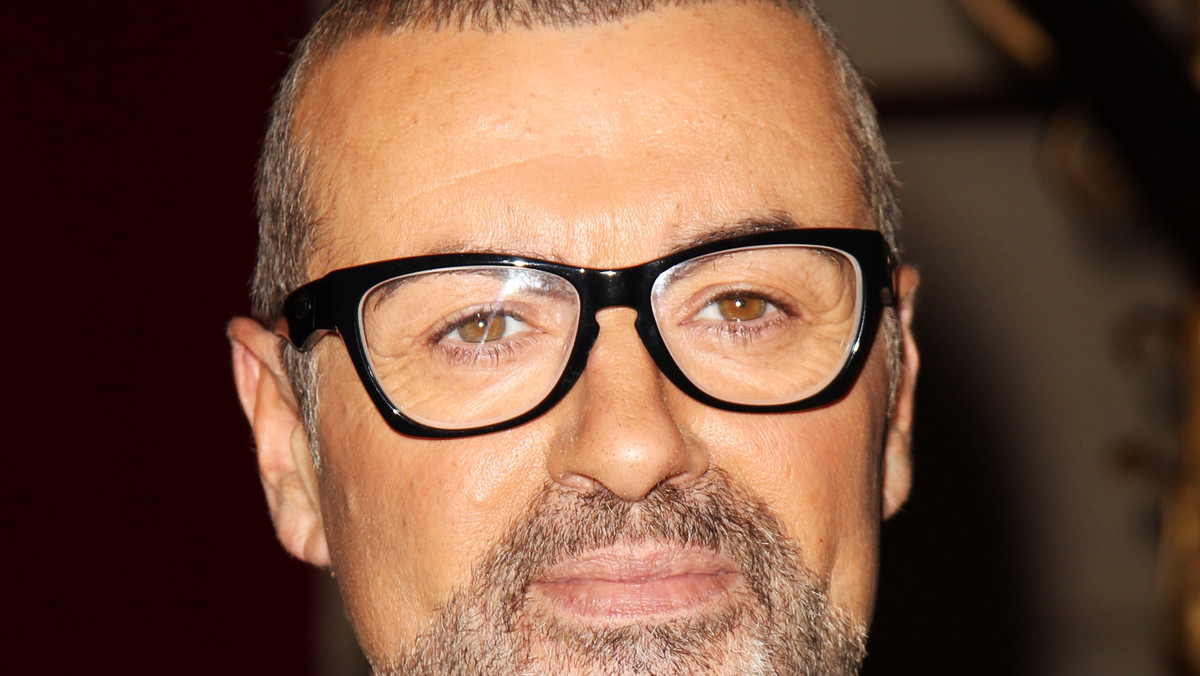 George Michael może spędzić święta w wiedeńskim szpitalu. Od końca listopada wokalista zmaga się bowiem z ostrym zapaleniem płuc.