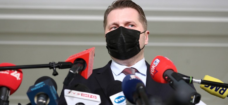 Nauka zdalna wraca do szkół, ale nie dla wszystkich. Czarnek zdecydował. TERMIN