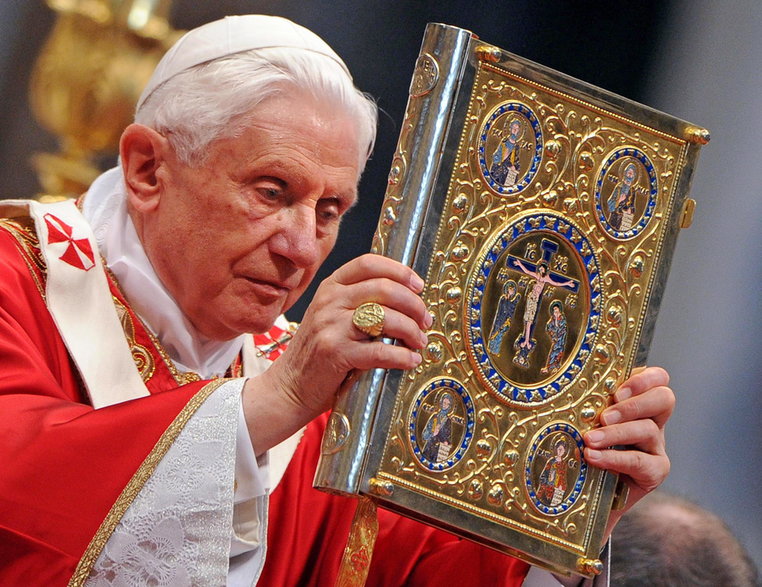 Benedykt XVI w 2010 r. 