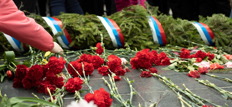 Czarne dane, których nie podaje rosyjski MON. Media ustaliły tożsamość 5701 żołnierzy, którzy zginęli na Ukrainie
