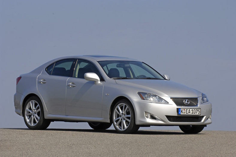 Lexus IS 200