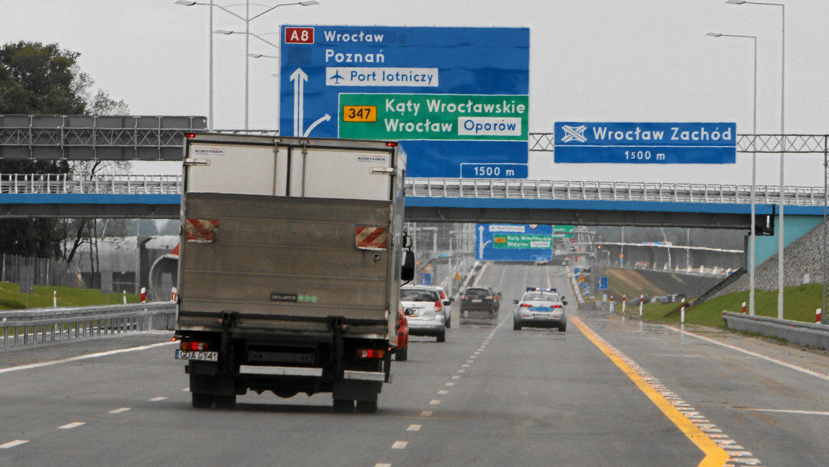 Pijani kierowcy sieją postrach na podwrocławskiej autostradzie - alarmuje na swych stronach internetowych "Gazeta Wrocławska".