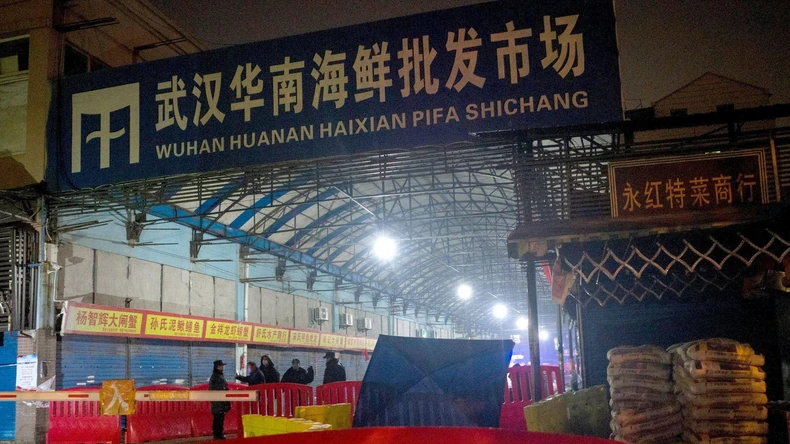 Prvi slučajevi kovida 19 u svetu potekli su sa Huanan pijace morske hrane, ali poreklo korona virusa i dalje je nepoznato | Foto: AFP