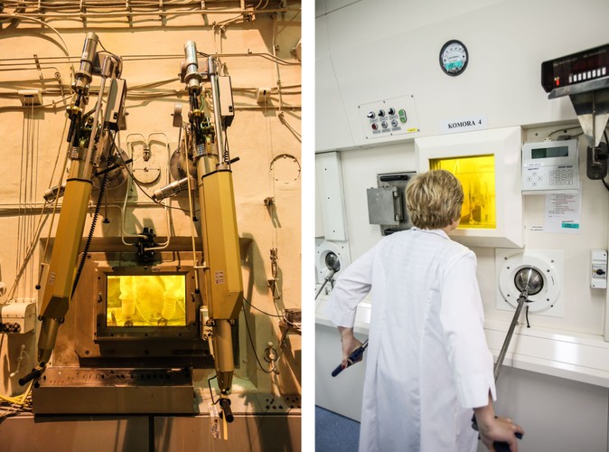 Dni Otwarte na terenie Narodowego Centrum Badań Jądrowych w Świerku - komory gorące do przeładunków radioizotopów, w budynku reaktora 'Maria',  <br><br>fot. (mr) PAP/Leszek Szymański