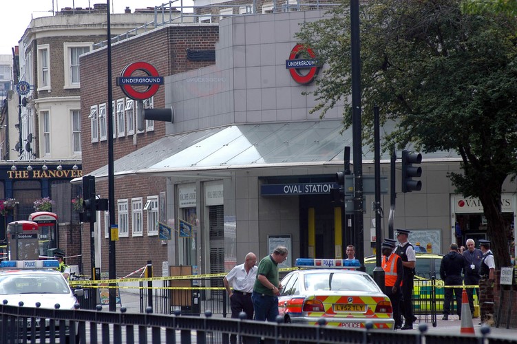Metro w Londynie wiele razy było celem wielu ataków terrorystycznych. W 1885 roku miał miejsce pierwszy z nich - eksplodowała wówczas bomba na stacji Gower Street (obecnie Euston Square). Od 1939 do 1993 metro kilka razy metro stało się celem ataków IRA. 7 lipca 2005 r. na skutek ataku terrorystycznego zginęło 56 osób, a co najmniej 700 osób zostało rannych. Wśród ofiar były 3 Polki.