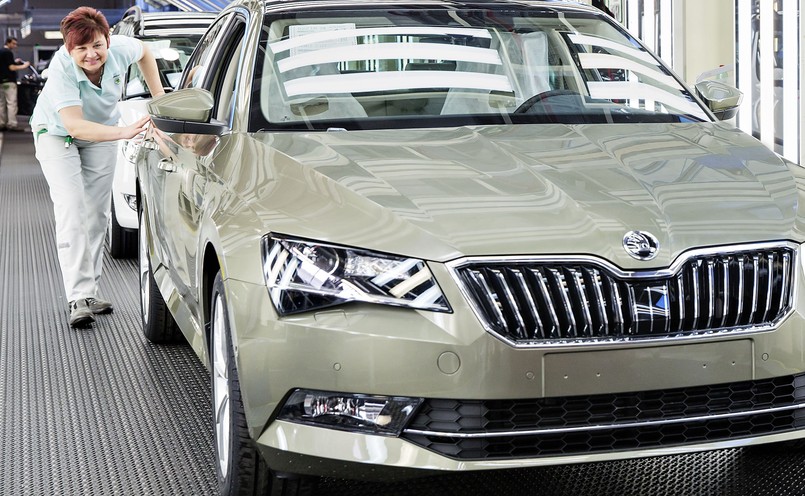 Skoda Superb będzie dostępna jako hybryda typu pug-in