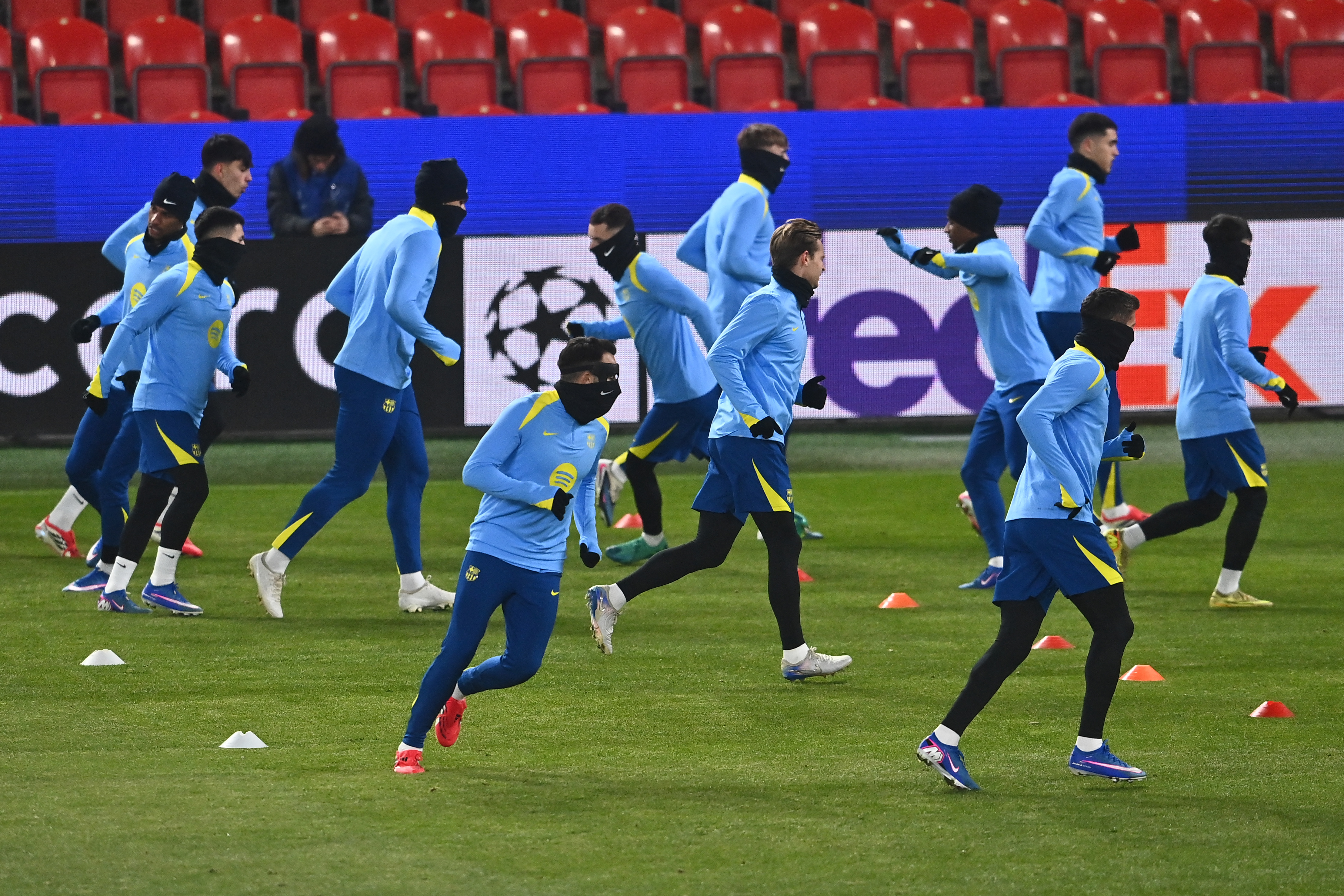 Cinco grados bajo cero: el Barça busca en Praga su pase directo a octavos