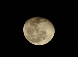 Roboty zbudują lądowisko na Księżycu