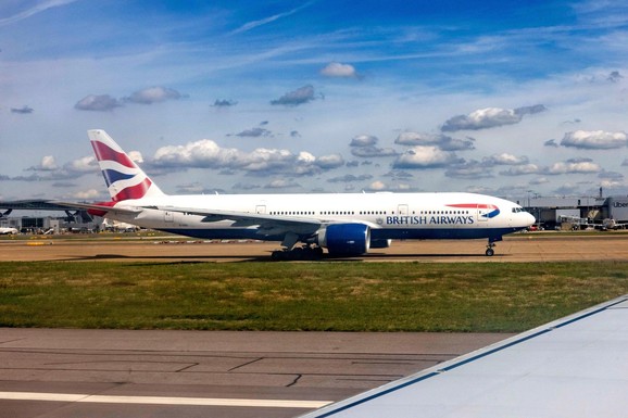 9 aviona iznad Londona proglasilo VANREDNO STANJE: Totalni kolaps, BLOKIRANA PISTA, aktiviran hitan signal 7700