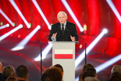 Kaczyński mówi o zwalczonej "ciężkiej chorobie" Polski i "nieuwikłaniu w złodziejstwo"