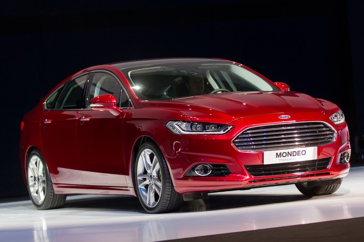 Ford mondeo - pojemność bagażnika 541 l (1437 l po złożeniu tylnych foteli)