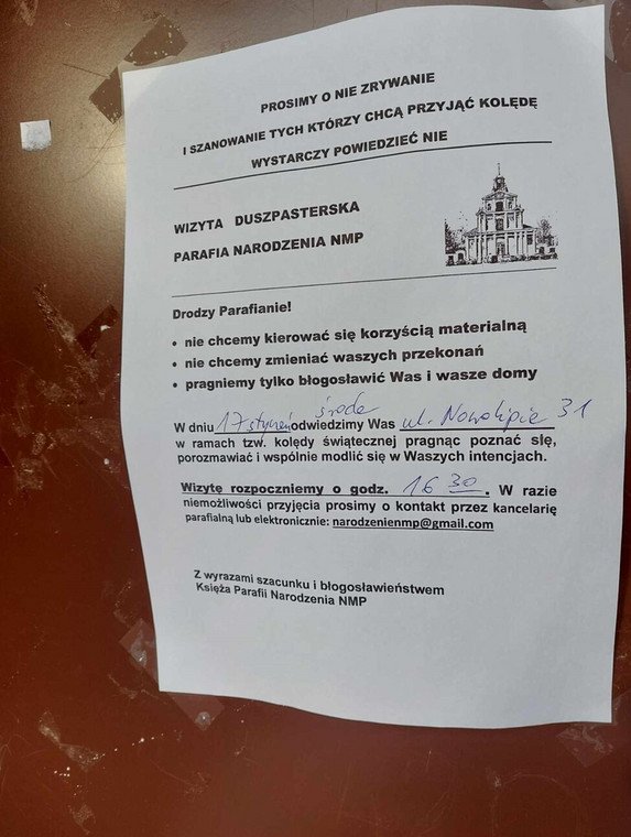 Kartka dotycząca kolędy pojawiła się w warszawskiej parafii