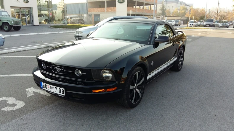 1-Ford-Mustang