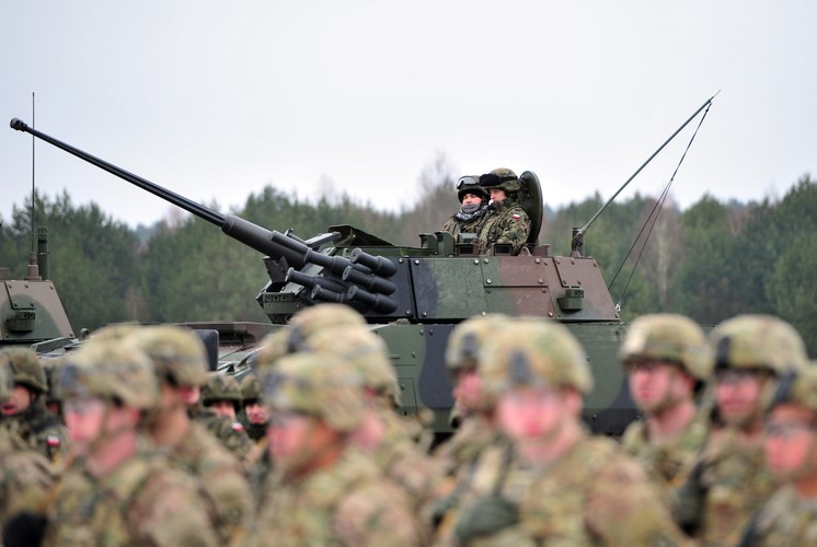 Szkolenie partnerskie żołnierzy 12. Brygady Zmechanizowanej z pododdziałem amerykańskim z 2. Pułku Kawalerii<br><br>(mb/mr) PAP/Marcin Bielecki