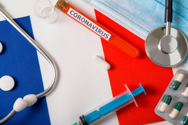 Kwarantanna we Francji ograniczyła liczbę nowych przypadków zachorowań na COVID-19.