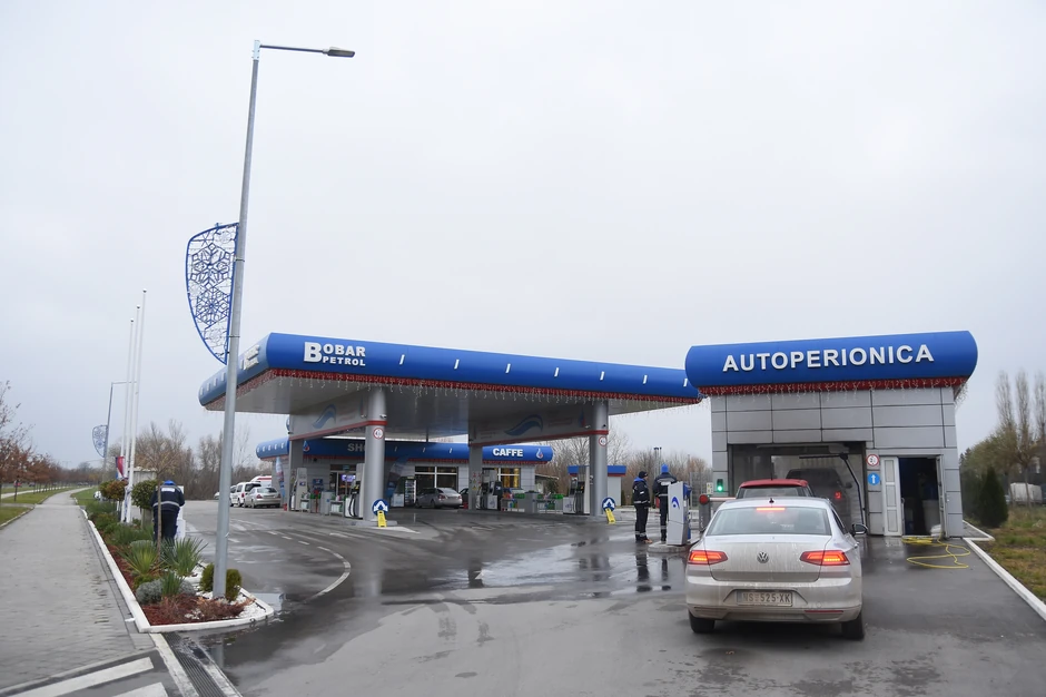 Bobar petrol benzinska pumpa foto Nenad Mihajlovic