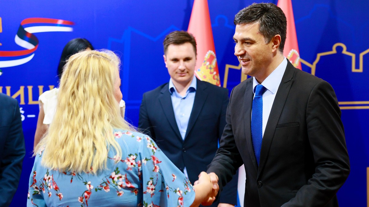 Lični pratioci dece u Nišu obučeni za reanimaciju, Pavlović: Grad brine o ljudima
