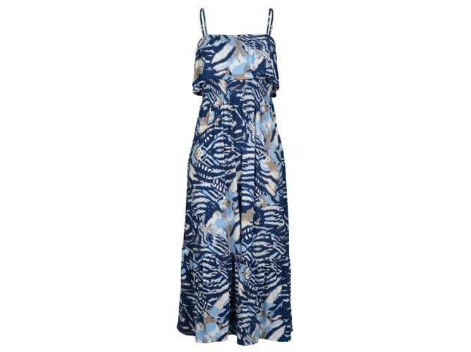 Kobiecości nigdy dość - modne sukienki na lato 2011 z kolekcji Top Secret