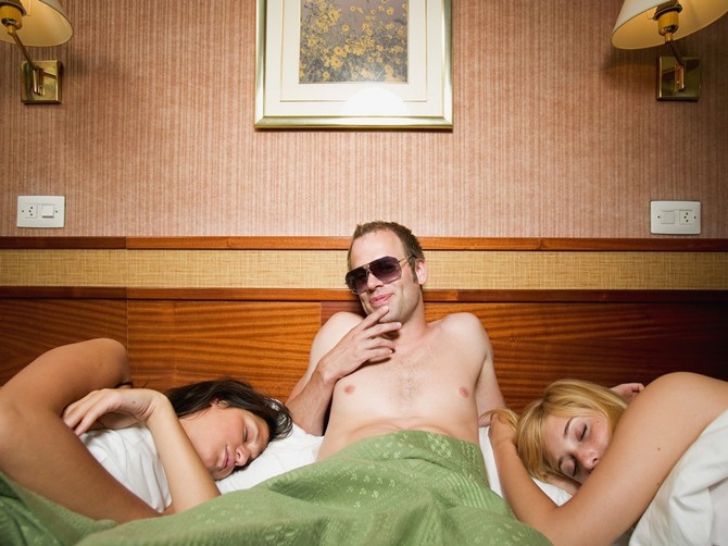 Monogamije ili ne, pitanje je sad
