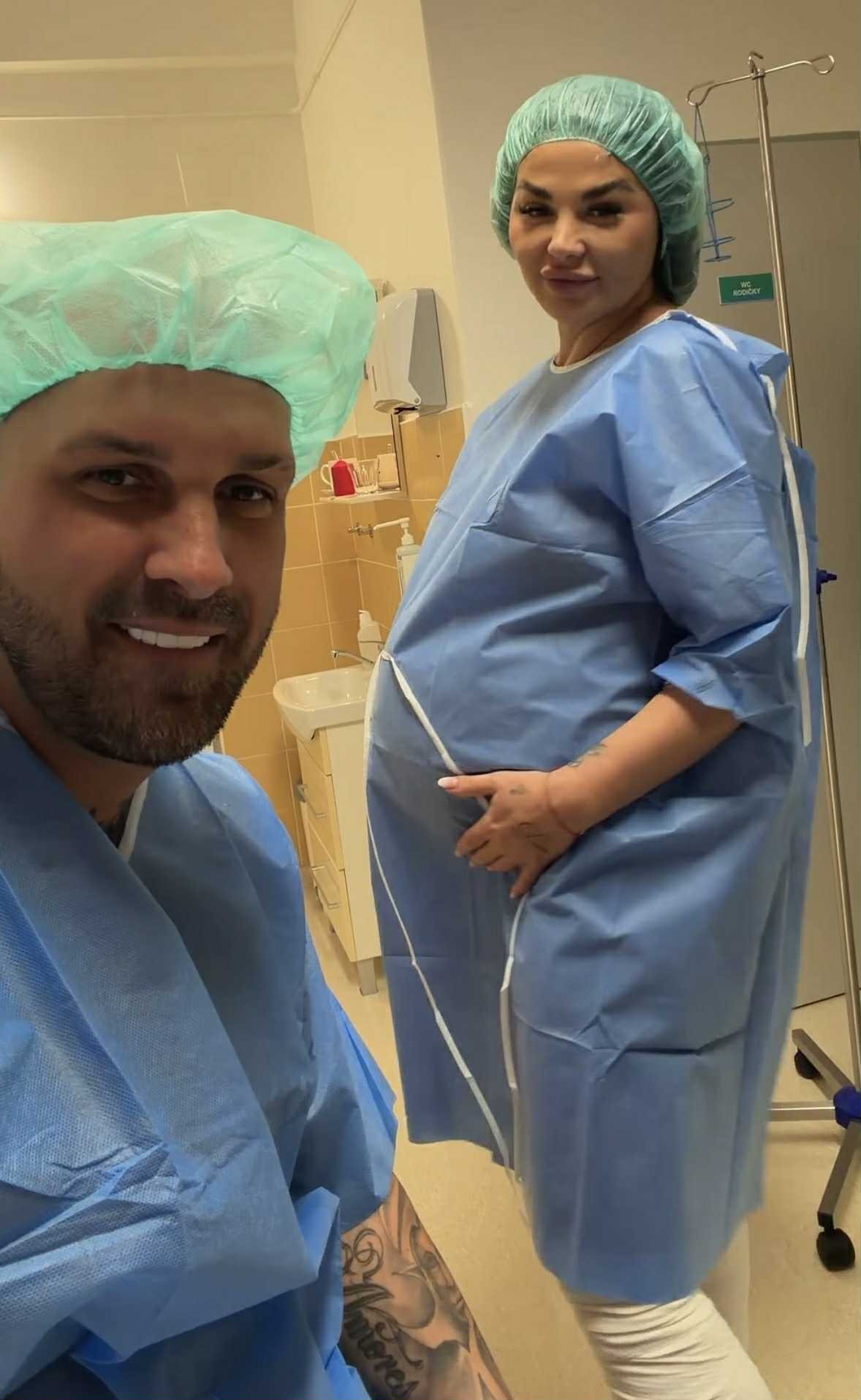 Influencerka Zuzana Strausz Plačková priviedla na svet dcérku Ayanu. 