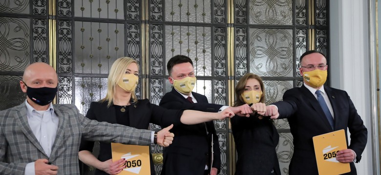 Posłanka PO zadowolona z odejścia Muchy? Terlecki: Straciła konkurentkę