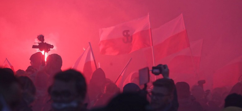 Narodowcy podpalili mieszkanie. W budynku mieszka Hanna Lis [WIDEO]