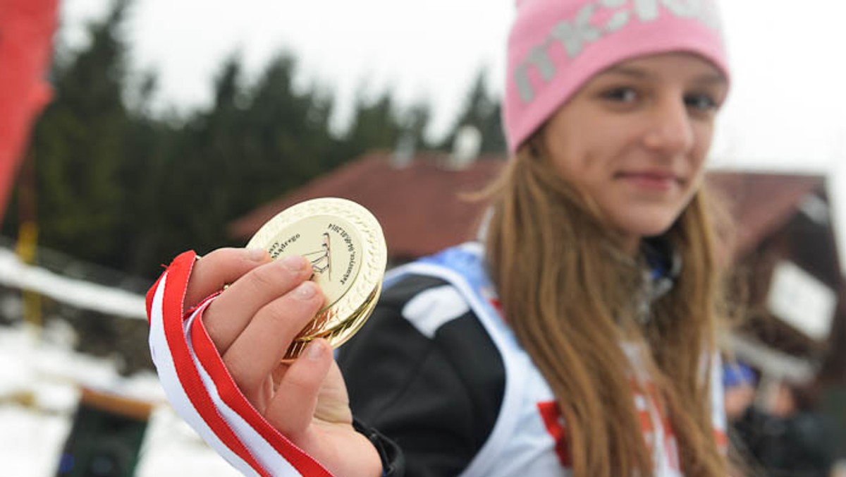 - To bardzo ważne zawody, zwłaszcza dla biegaczy z tych niższych kategorii wiekowych. Ci zawodnicy nie mają praktycznie gdzie startować. Dla nich to bardzo ważna impreza. Tym bardziej, że jest naprawdę profesjonalnie zorganizowana - mówi o Biegu na Igrzyska Aleksandra Pustołka, trenerka UMKS Marklowice.