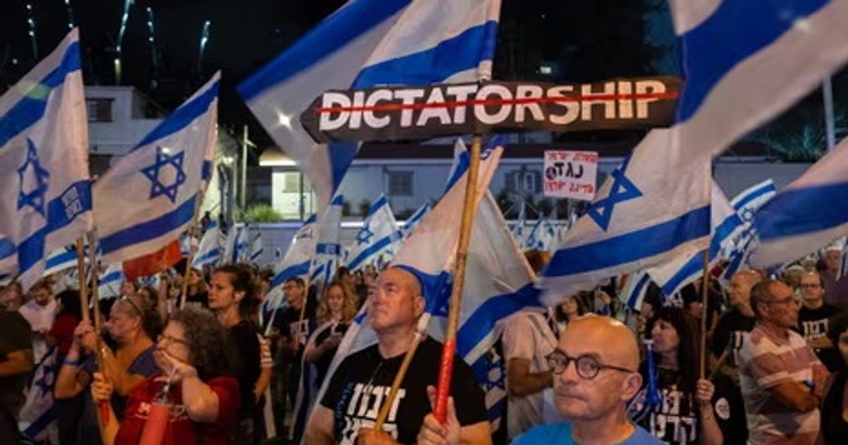 Thousands of Israeli protesters call on Netanyahu to resign over Gaza war - Vimarsana News