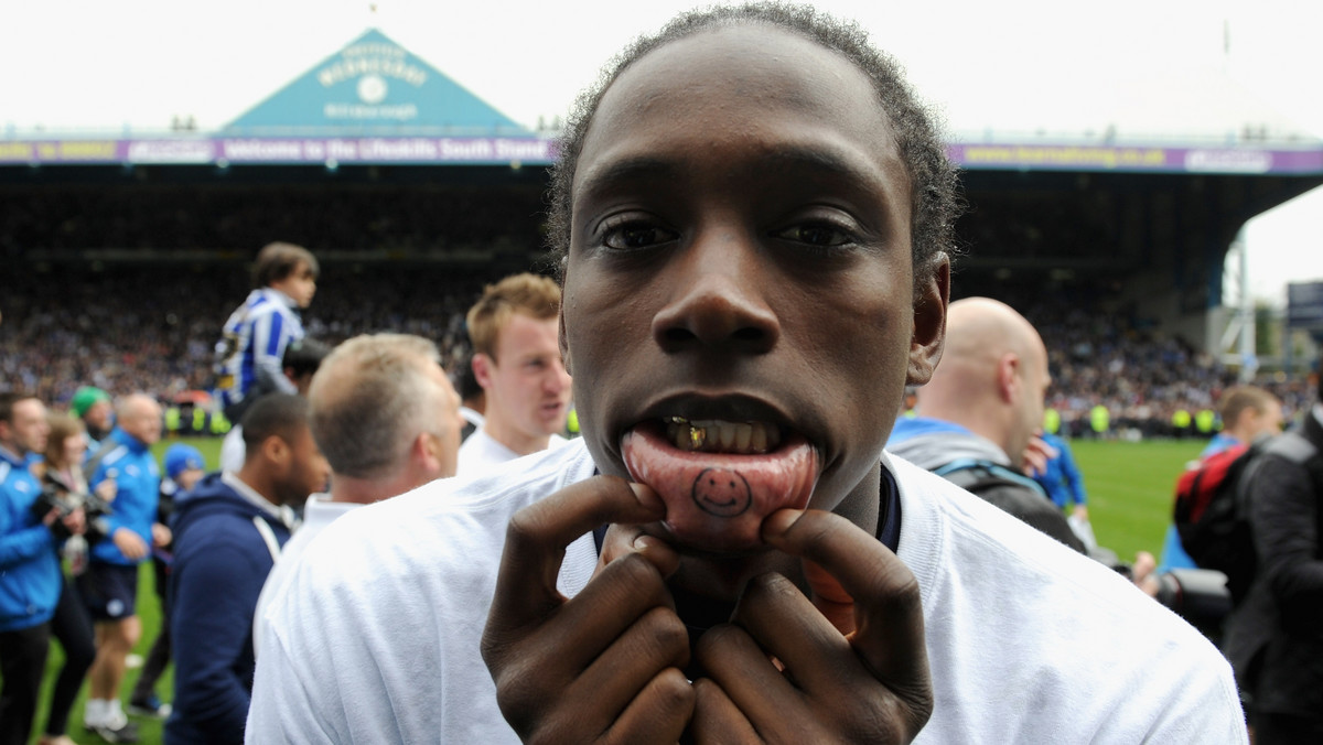 Nile Ranger, były zawodnik Newcastle United, miał przed sobą świetlaną przyszłość w świecie futbolu. Młody sportowiec zaczął mieć jednak poważne problemy z prawem i aktualnie jest bez klubu. Ostatnio Ranger znów nabroił.