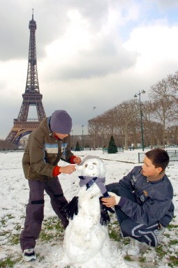 FRANCE-WEATHER-SNOW