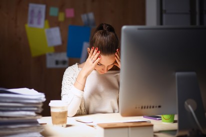 Szorongó alkat, mindenen stresszel? Ezek az alapvitaminok segíthetnek