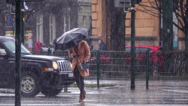 zima nie odpuści, a lato będzie deszczowe. amerykanie mają złe wieści dla polaków