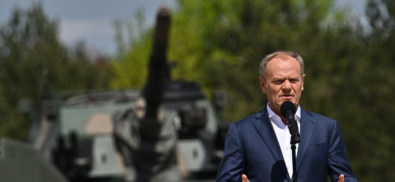 Tusk: Silna polska armia to najlepsza odpowiedź na traumę II wojny