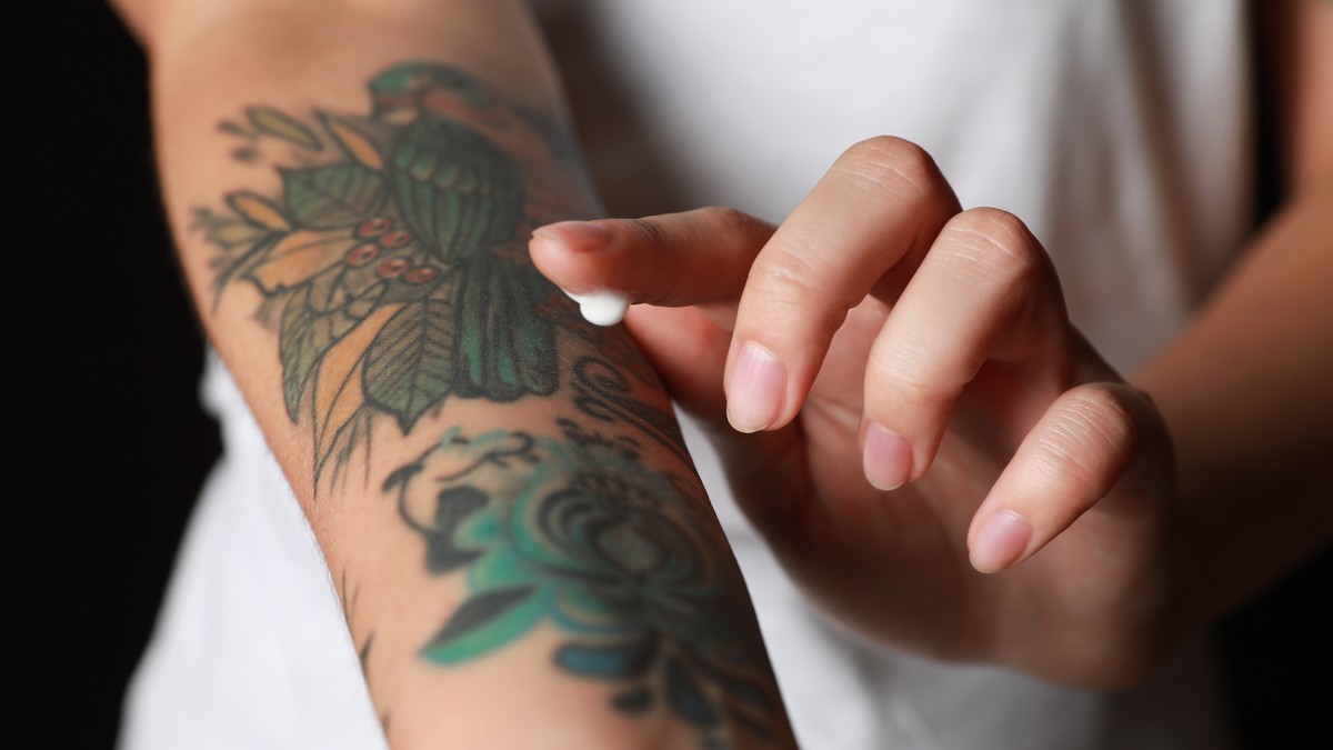 Hidratacija sveže tetovaže je veoma važna