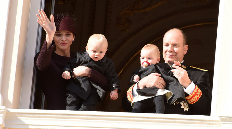 A kis Thérese Marie és Jacques hosszas várakozás után született meg, Charlene és Albert legnagyobb örömére /Fotó: Northfoto