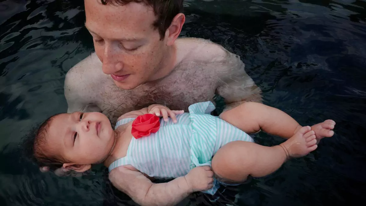 Zuckerberg dzieli się ze światem pierwszą kąpielą córeczki Max