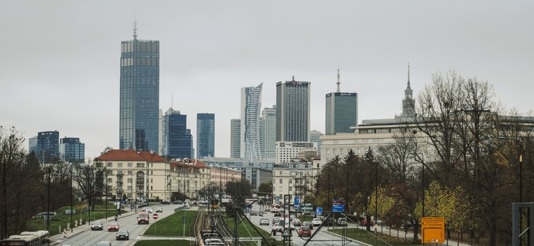 Benzyna zamiast krwi. Antropolożka krytykuje polski autoholizm