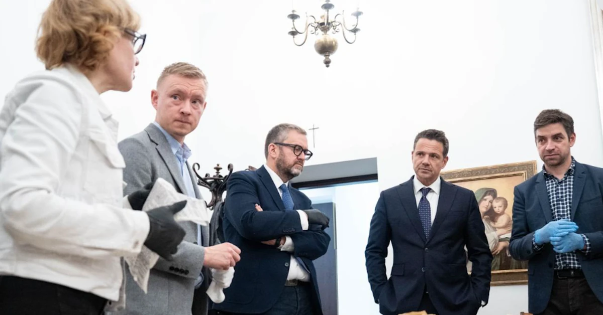 Sensacyjne znalezisko w kamienicy na Saskiej Kępie. Skarby ukryte tuż przed Powstaniem Warszawskim