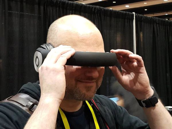 Glyph, czyli okulary VR wbudowane.. w pałąk słuchawek