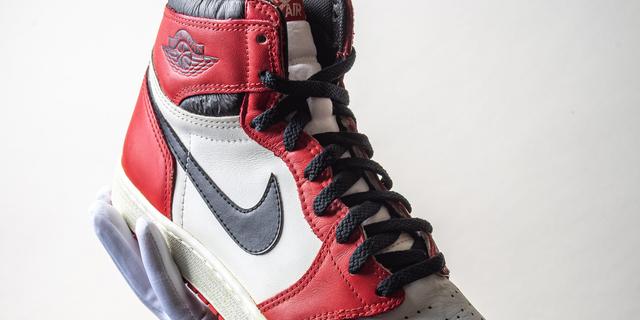 Nike is about to face its biggest test as sneakerheads pounce on the new ' Lost and Found' Jordan 1, and the brand tries to rebuild trust with fans |  Business Insider Africa