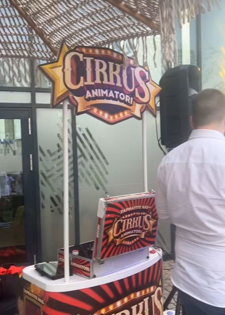 Ivana Korab i njen muže slave sinovima rođendan