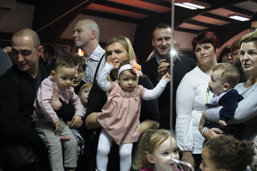 Sreća u Valjevu: Centar za VTO, rođene bebe na jednom od rođendana Centra