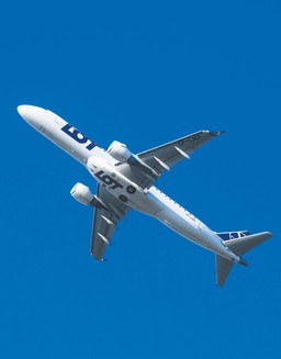 LOT poczeka na powrót do zysków. Nie wiadomo, czy spółka wyjdzie na plus w 2023 roku