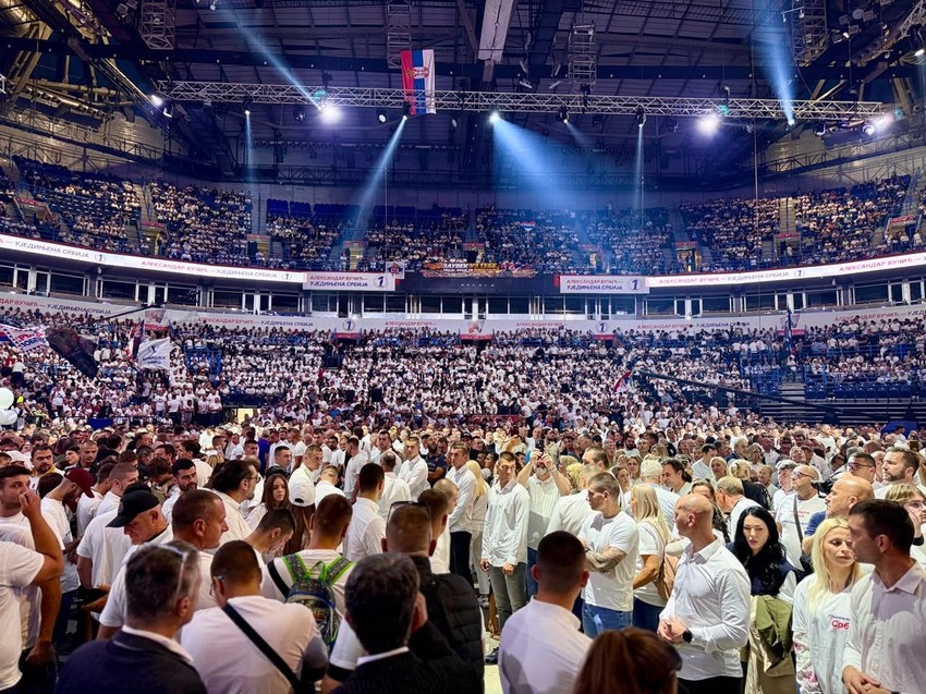 Skup SNS u Beogradskoj areni