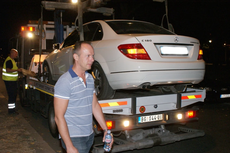 Akcija u kojoj su uklanjani nepropisno parkirani automobili