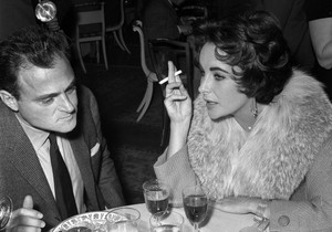 Elizabet Tejlor i Majkl Tod